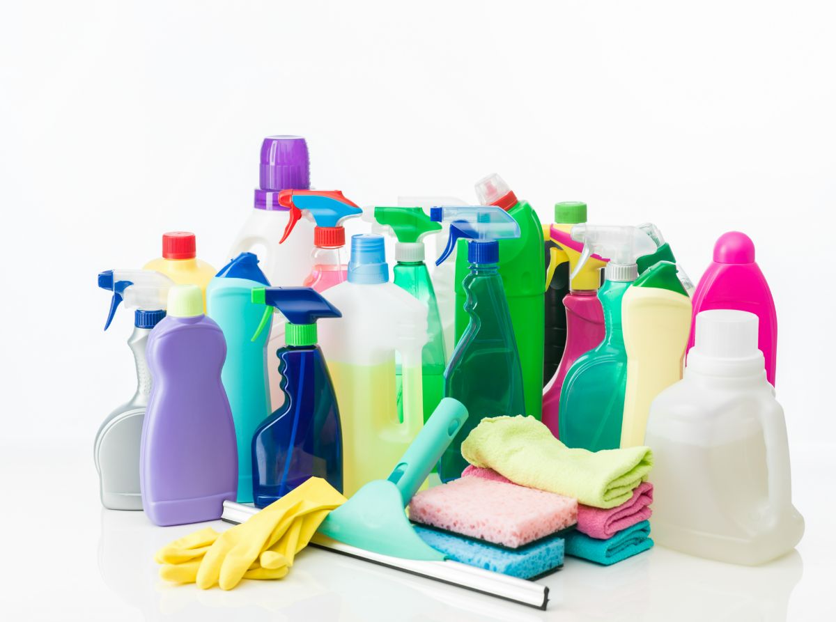 How to Choose Safer Cleaning Chemicals